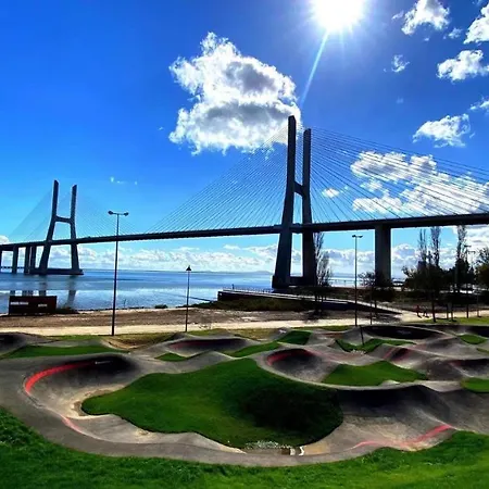 Bom Dia Parque Nacoes Lisboaz Apartmán