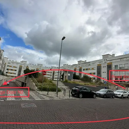 Bom Dia Parque Nacoes Lisboaz * リスボン