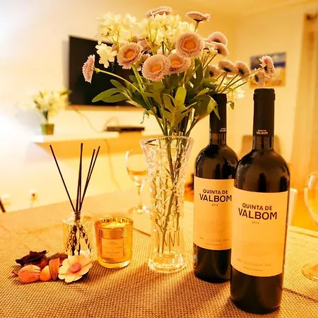 Bom Dia Parque Nacoes Lisboaz Lägenhet *