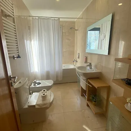 Bom Dia Parque Nacoes Lisboaz *